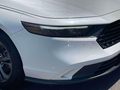 Certified 2023 Honda Accord EX image 9