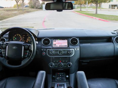 Used 2016 Land Rover LR4 HSE LUX image 30