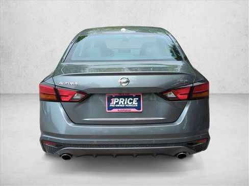 Used 2021 Nissan Altima 2.5 SR FWD image 6