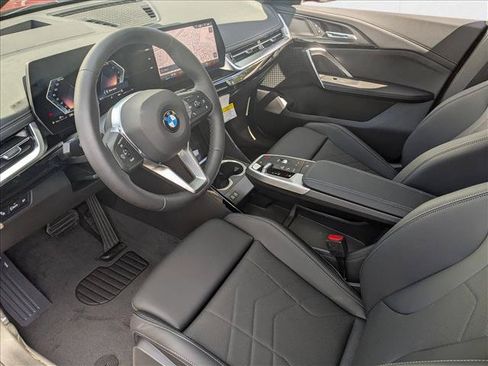 Used 2026 BMW X1 xDrive28i w/ Technology Package AWD/4WD image 3