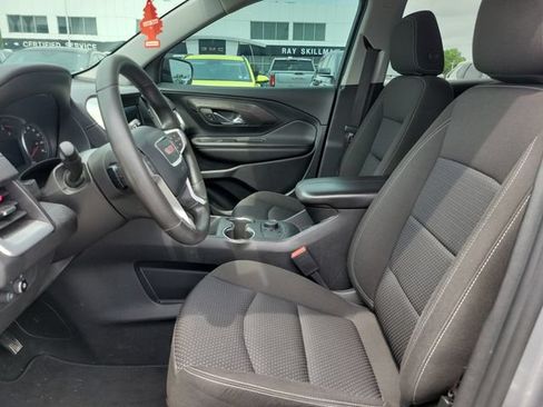 Used 2023 GMC Terrain SLE w/ Elevation Edition FWD image 18