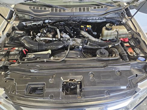 Used 2019 Ford F250 XL w/ STX Appearance Package AWD/4WD image 10