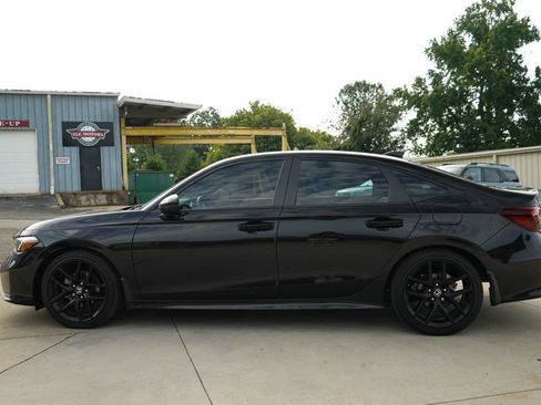 Used 2025 Honda Civic Sport image 23