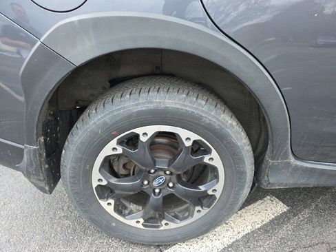 Used 2021 Subaru Crosstrek 2.0i Premium image 12