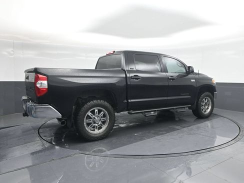 Used 2017 Toyota Tundra SR5 w/ SR5 Upgrade Package AWD/4WD image 15
