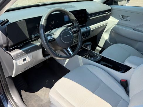 Used 2024 Hyundai Kona SEL AWD/4WD image 12