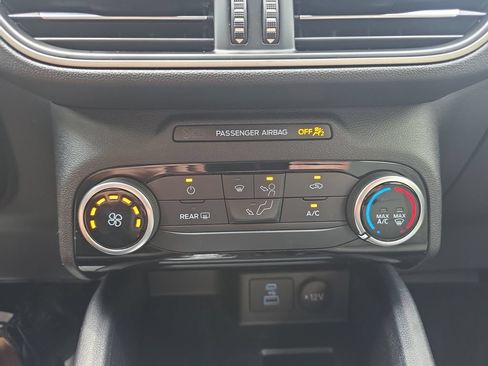 Used 2022 Ford Escape S AWD/4WD image 26
