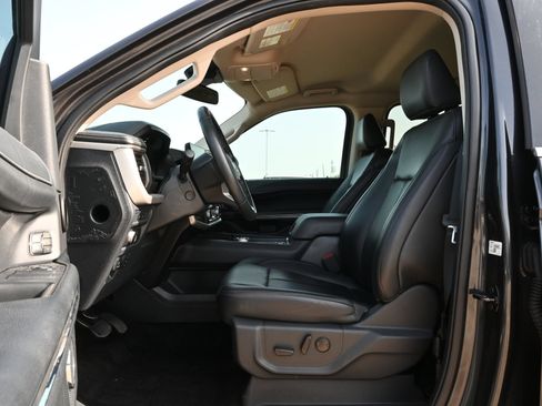 Used 2022 Ford Expedition Max XLT RWD image 19