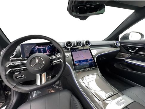 Used 2025 Mercedes-Benz CLE 300 4MATIC Coupe image 30