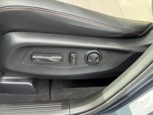 Used 2025 Honda CR-V Sport Touring image 12