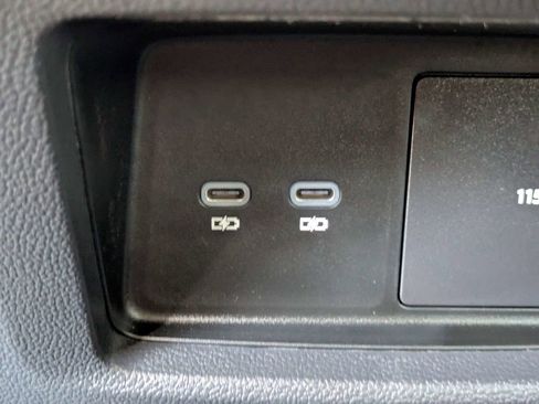 Certified 2026 Volkswagen Atlas SEL Premium R-Line AWD/4WD image 17