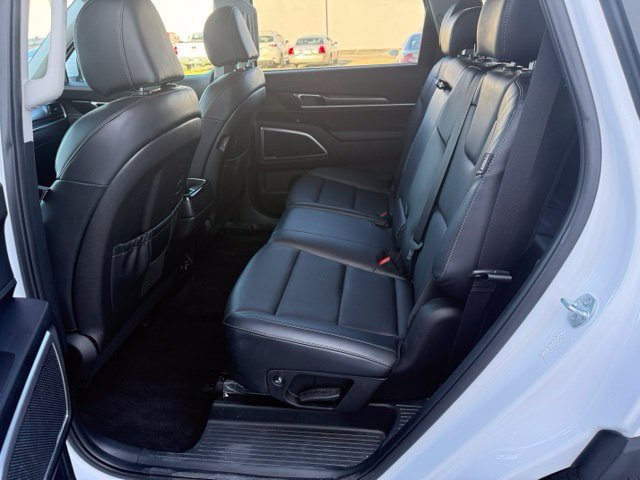 Used 2024 Kia Telluride LX FWD image 20