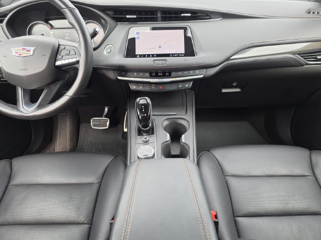 Used 2020 Cadillac XT4 Sport w/ LPO, Midnight Sport Package FWD image 20