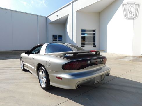 Used 2002 Pontiac Firebird Formula RWD image 19