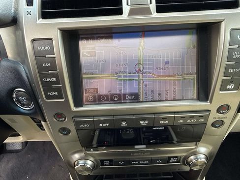 Used 2021 Lexus GX 460 Luxury w/ Off Road Package AWD/4WD image 24