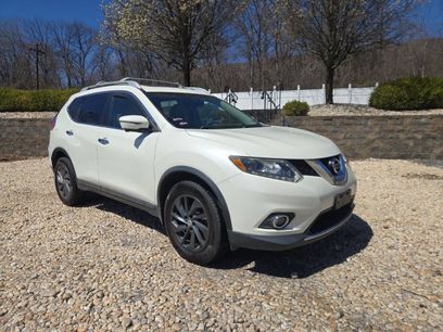 Used 2016 Nissan Rogue SL w/ SL Premium Package