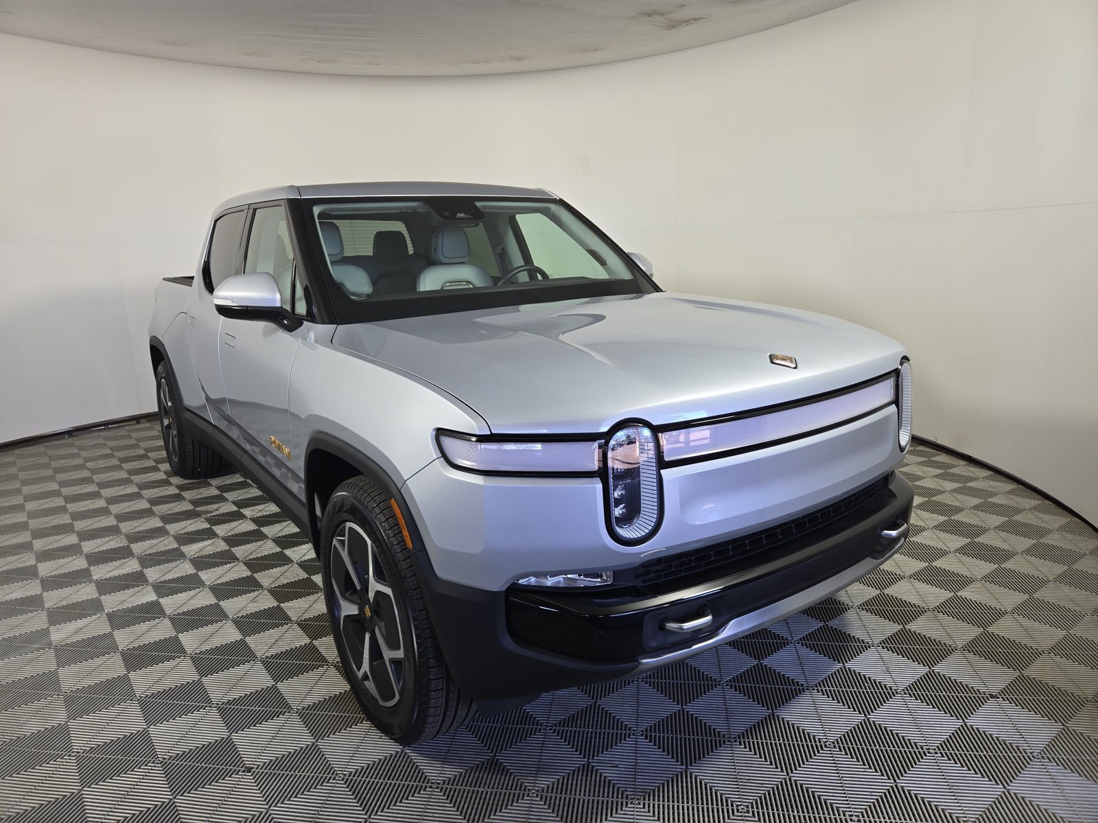Used 2023 Rivian R1T Adventure Quad AWD/4WD image 7