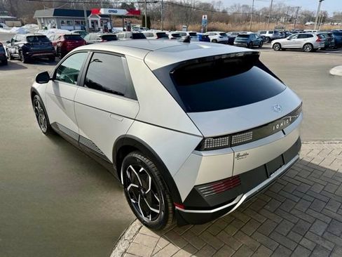 Used 2024 Hyundai Ioniq 5 SEL image 7