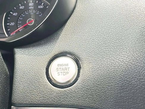 Used 2019 Kia Stinger image 32