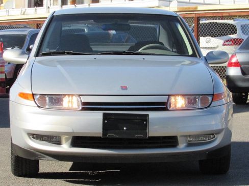 Used 2000 Saturn L-Series LS2 image 2