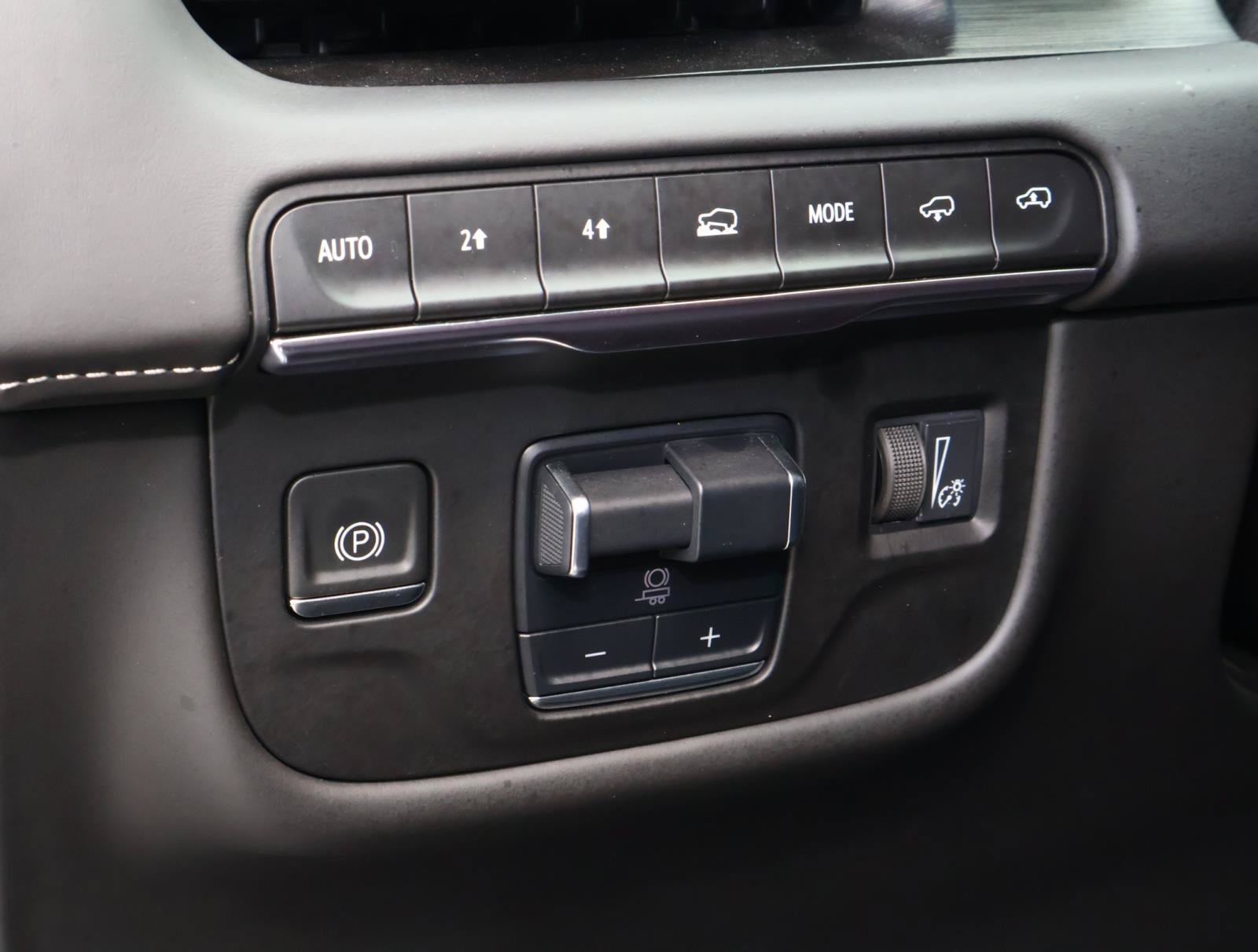 Certified 2024 Cadillac Escalade Sport Platinum AWD/4WD image 30