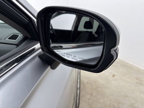 Used 2023 Honda CR-V EX image 14