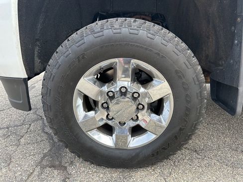 Used 2017 GMC Sierra 3500 Denali w/ Duramax Plus Package AWD/4WD image 41