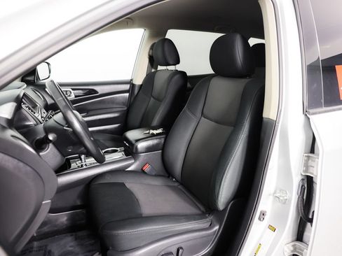 Used 2019 Nissan Pathfinder SV FWD image 22
