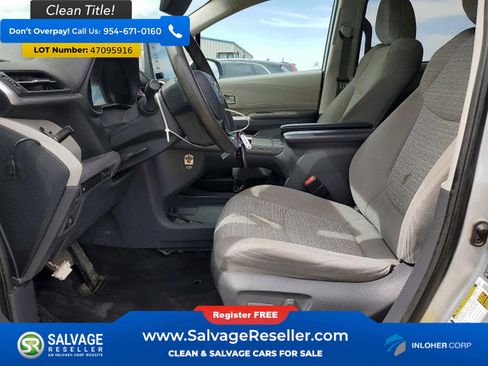Used 2021 Toyota Sienna LE image 9