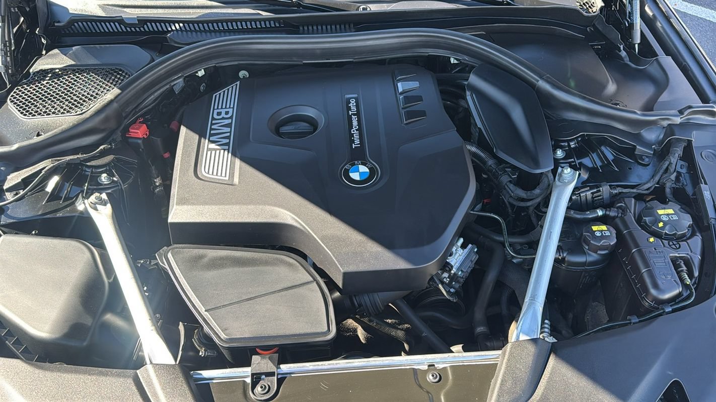 Used 2018 BMW 530i xDrive AWD/4WD image 32