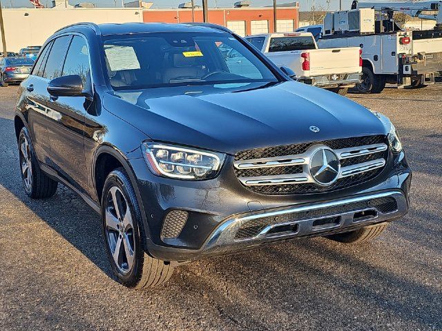 Used 2022 Mercedes-Benz GLC 300 4MATIC image 10
