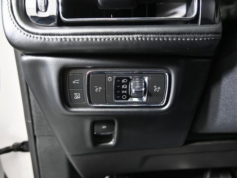 Used 2022 Lincoln Nautilus Reserve w/ Cargo Utility Package image 24