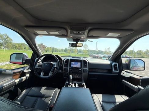 Used 2018 Ford F150 Lariat w/ Equipment Group 502A Luxury AWD/4WD image 19
