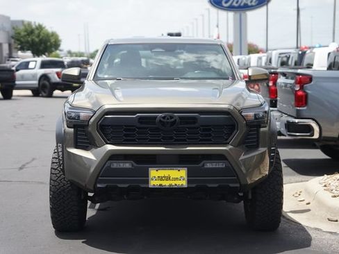 Used 2024 Toyota Tacoma TRD Off-Road AWD/4WD image 3