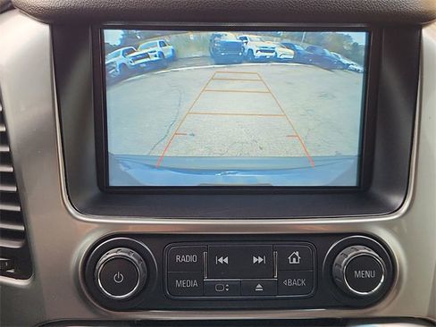 Used 2019 Chevrolet Tahoe LT w/ LT Signature Package image 15