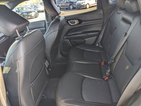 Certified 2022 Jeep Compass Latitude FWD image 18