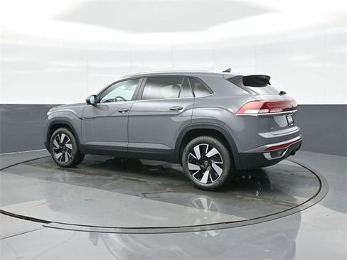 New 2026 Volkswagen Atlas Cross Sport SE image 5