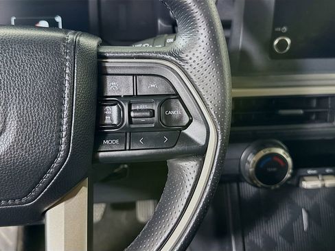 Certified 2025 Toyota 4Runner SR5 AWD/4WD image 21