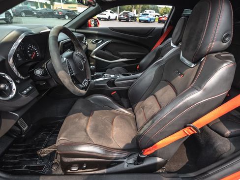 Used 2018 Chevrolet Camaro ZL1 RWD image 23