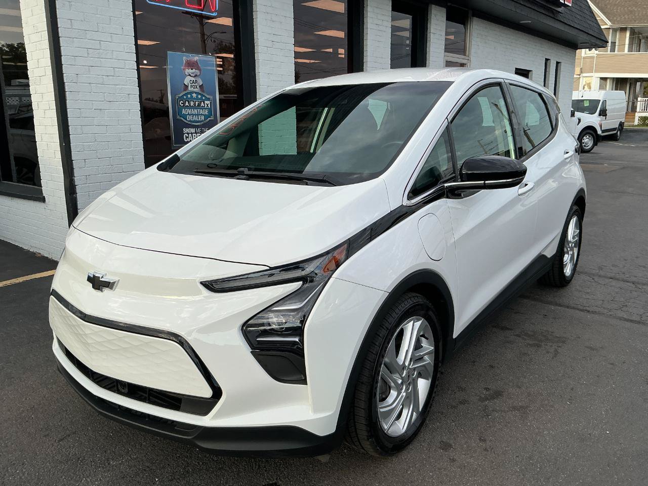 Used 2023 Chevrolet Bolt LT w/ Driver Confidence Package FWD image 2