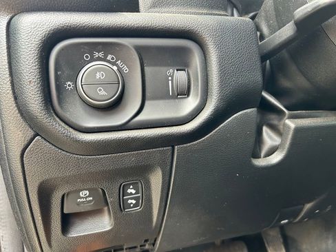 Used 2022 RAM 1500 Lone Star AWD/4WD image 13