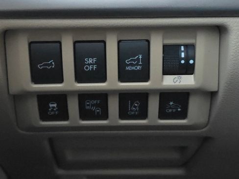 Used 2016 Subaru Outback 3.6R Limited image 19