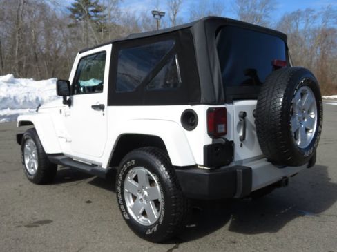Used 2012 Jeep Wrangler Sahara w/ Connectivity Group image 8