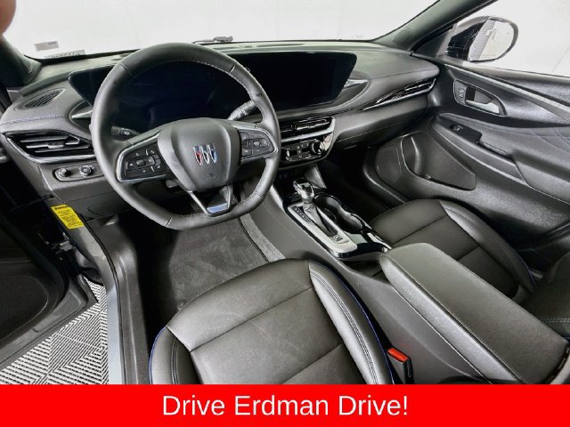 Used 2024 Buick Envista Sport Touring w/ Convenience I Package FWD image 7