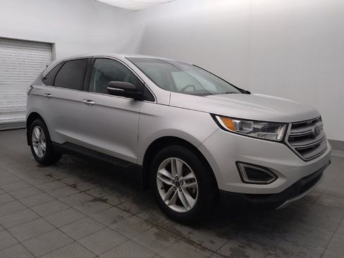 Used 2018 Ford Edge SEL w/ Ford Safe & Smart Package FWD image 11