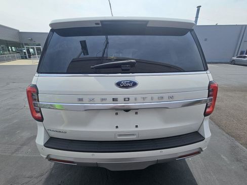 Used 2022 Ford Expedition Platinum image 4