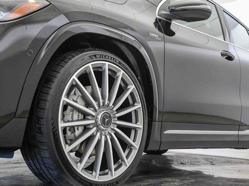 Used 2024 Mercedes-Benz GLA 35 AMG 4MATIC image 11