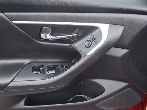 Used 2016 Nissan Altima 2.5 SV image 12
