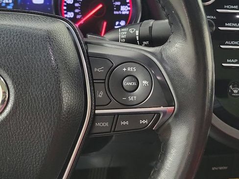 Used 2020 Toyota Camry XSE FWD image 26
