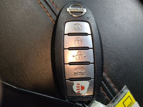 Used 2021 Nissan Sentra SR FWD image 32